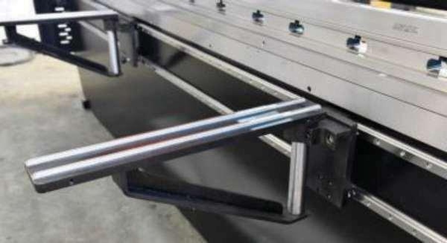 Soporte frontal con guía